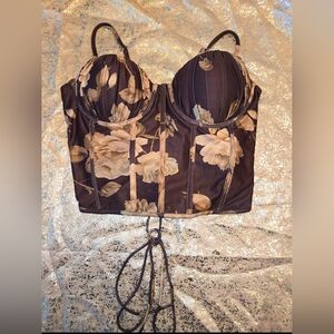 Top corto fashion nova